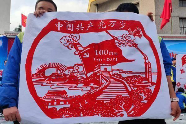 小猪佩奇的公主裙